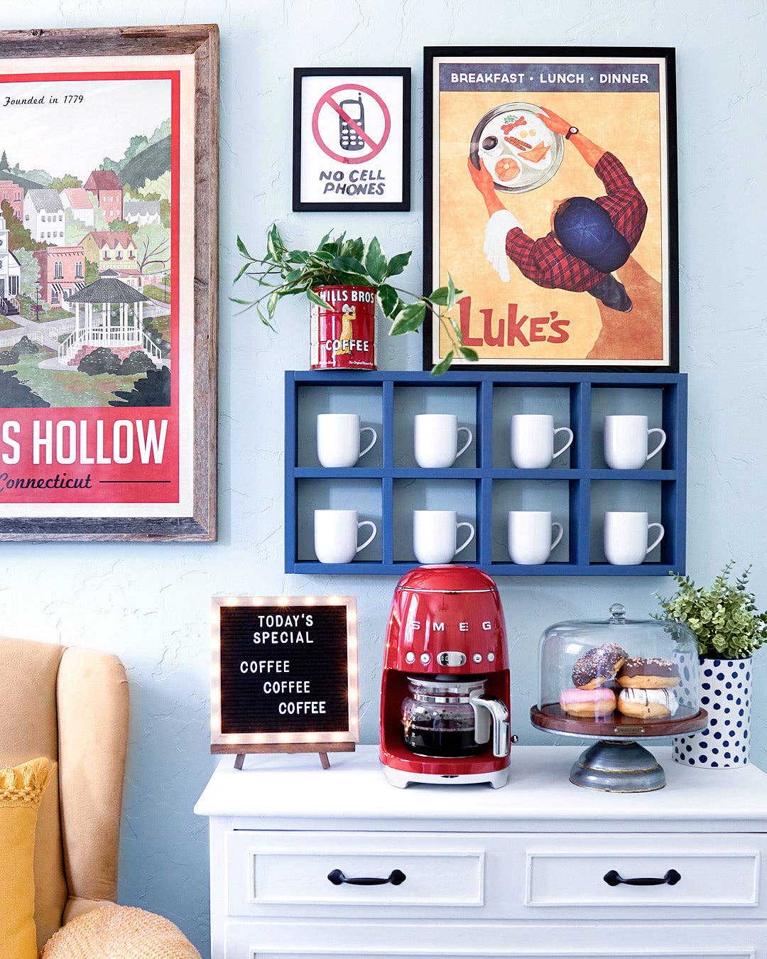 Luke's Diner Retro Poster (for Gilmore Girls fans): 11 x 17" inches