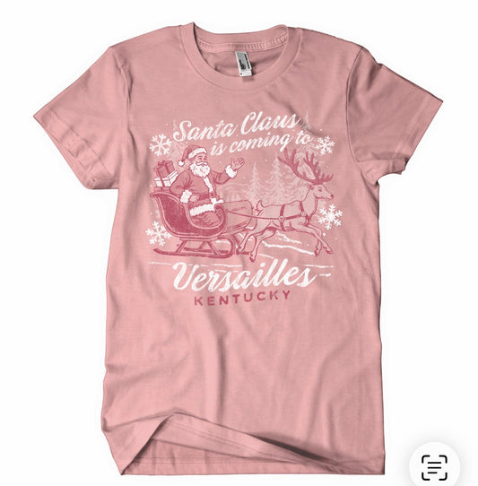 Santa Claus is coming to Versailles Tee