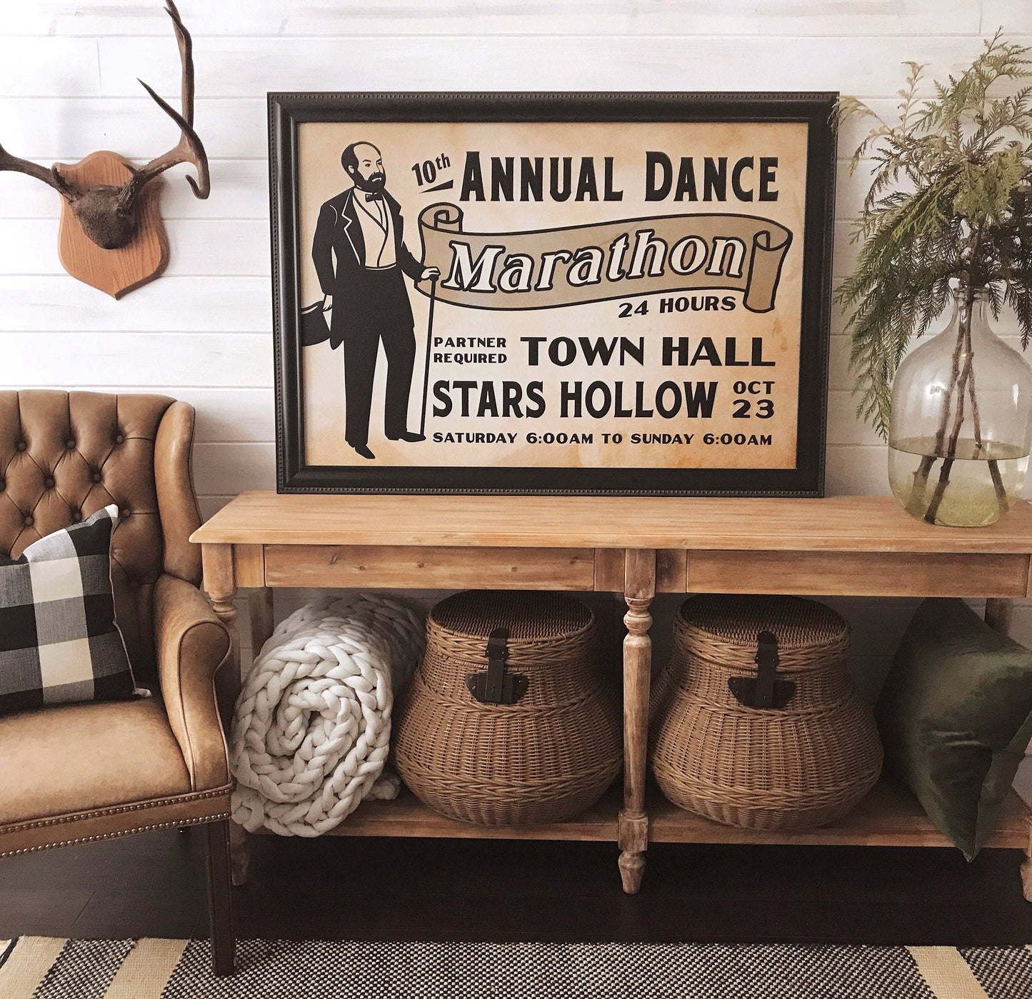 Stars Hollow Dance Marathon Poster - Heritage Series for Gilmore Girls fans: Print Only / 11 x 17" inches